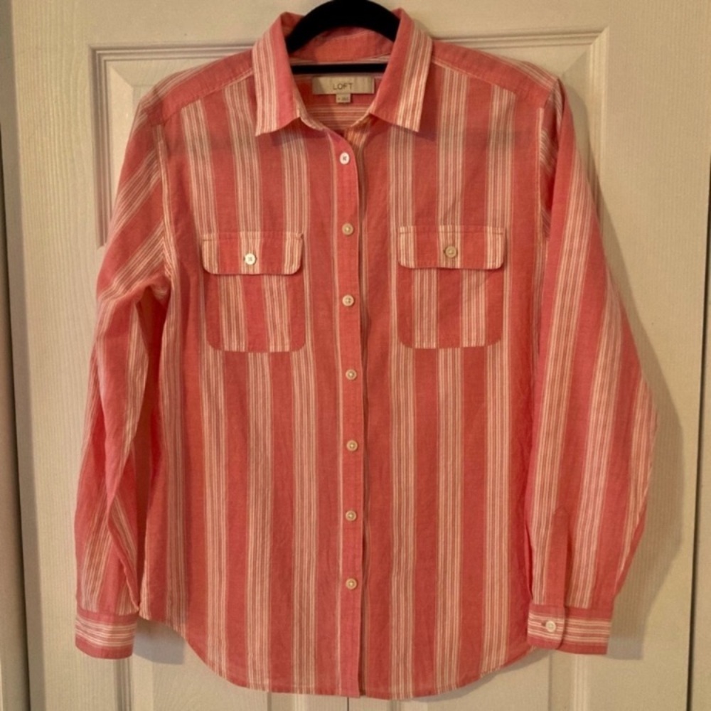 Ann Taylor LOFT Button Down Long Sleeve